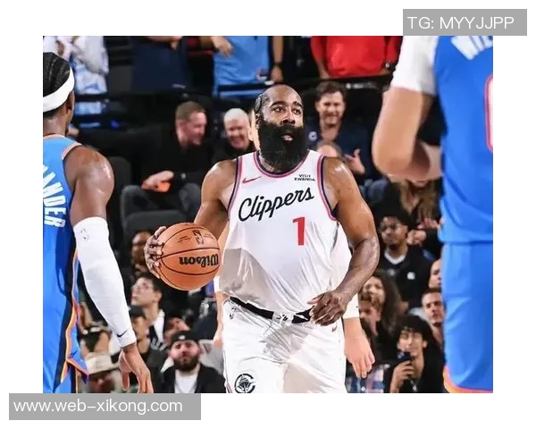 卢指导称哈登与小卡传球精准我们错失多次空位投篮机会 卢指导称哈登与小卡传球精准我们错失多次空位投篮机会